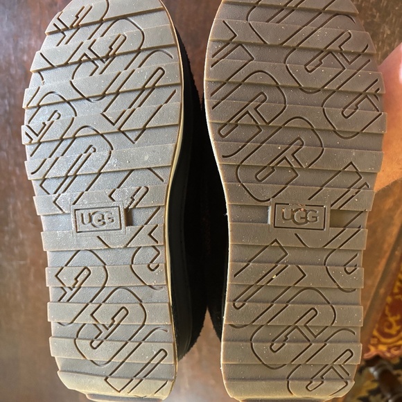 UGG MARIN SLIP ON PLATFORM SNEAKER BLACK SZ 9 - EUC - Picture 12 of 12